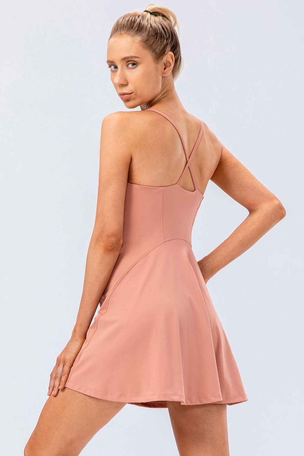 Vestido Court Flow