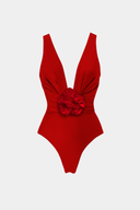 Bañador y pareo con estampado floral rojo