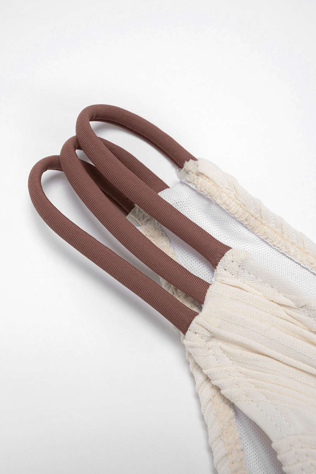 Bikini Arena Contrast