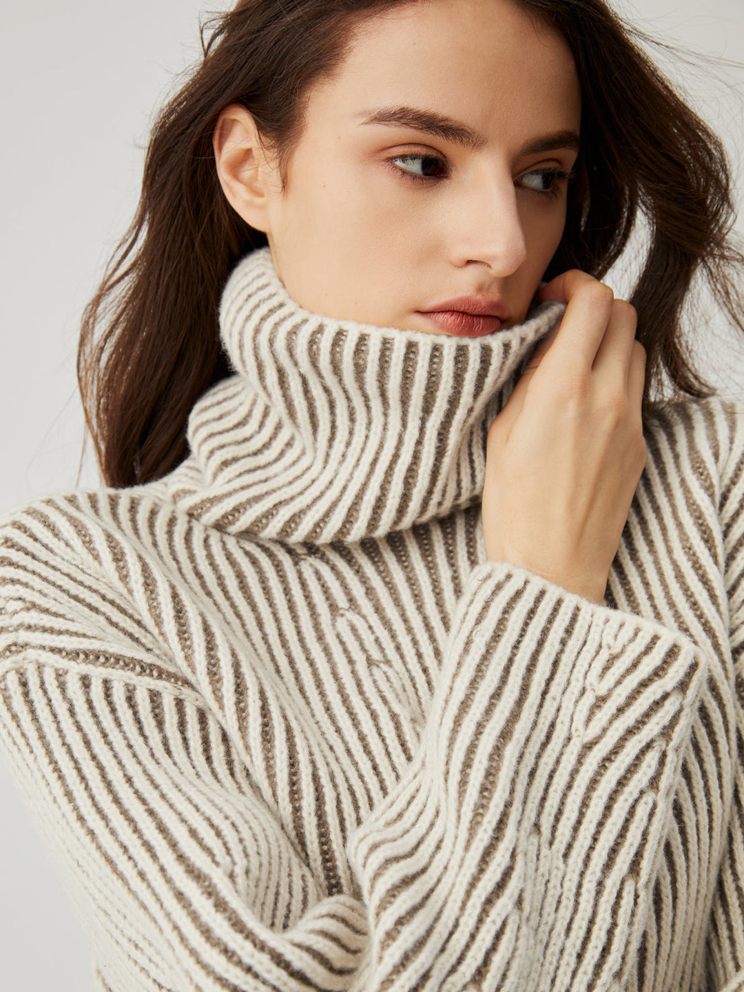 Turtleneck Striped Graceful Knit Kazak