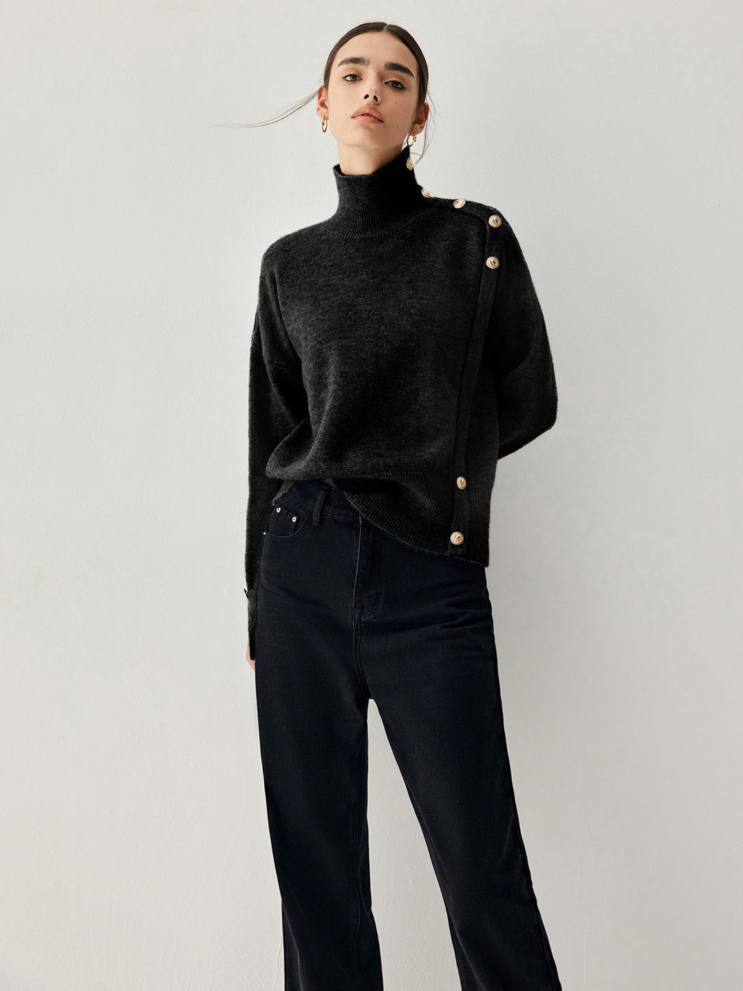 Vintage Buttoned Graceful Turtleneck Kazak