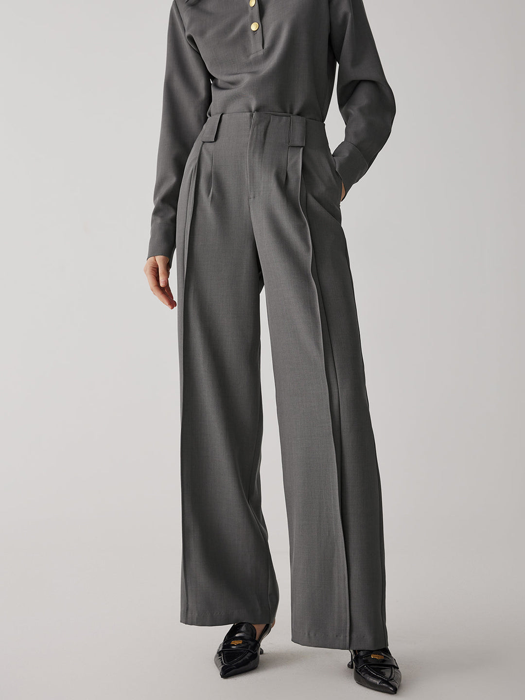 Refined Elegance Pleated Pantolon