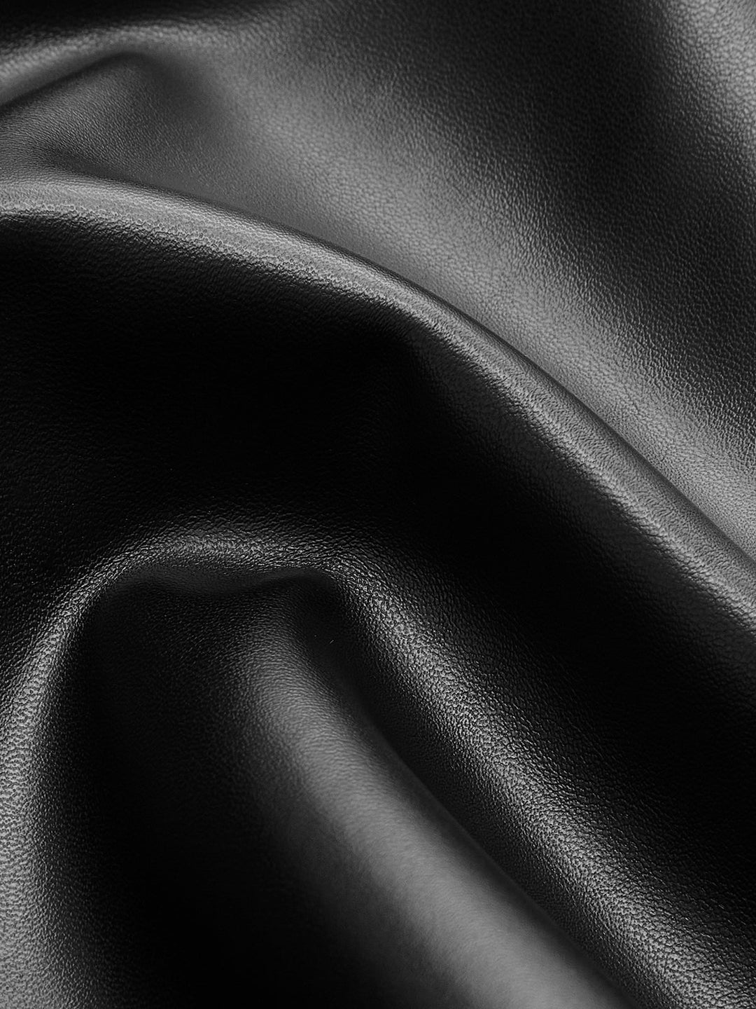 Bold Luxe Leather Pantolon