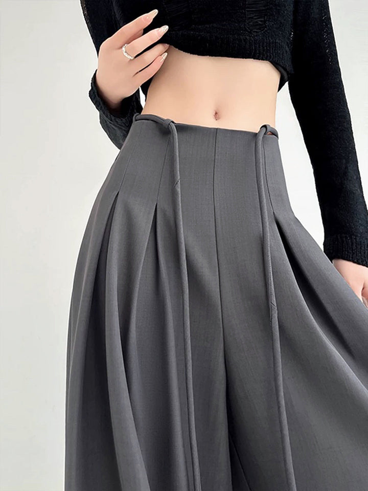 Charcoal Elegance Pleated Pantolon