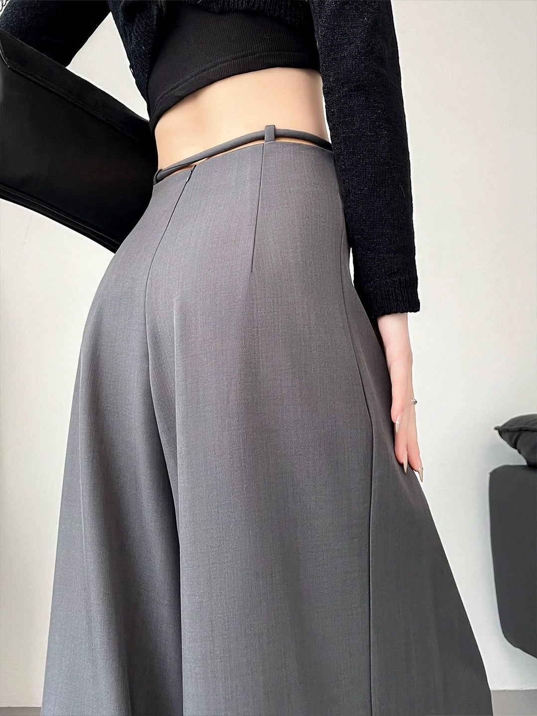 Charcoal Elegance Pleated Pantolon