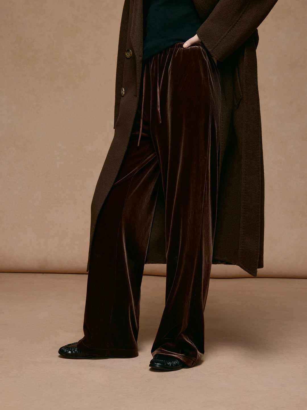 Velvet Elegance Wide-Leg Pantolon