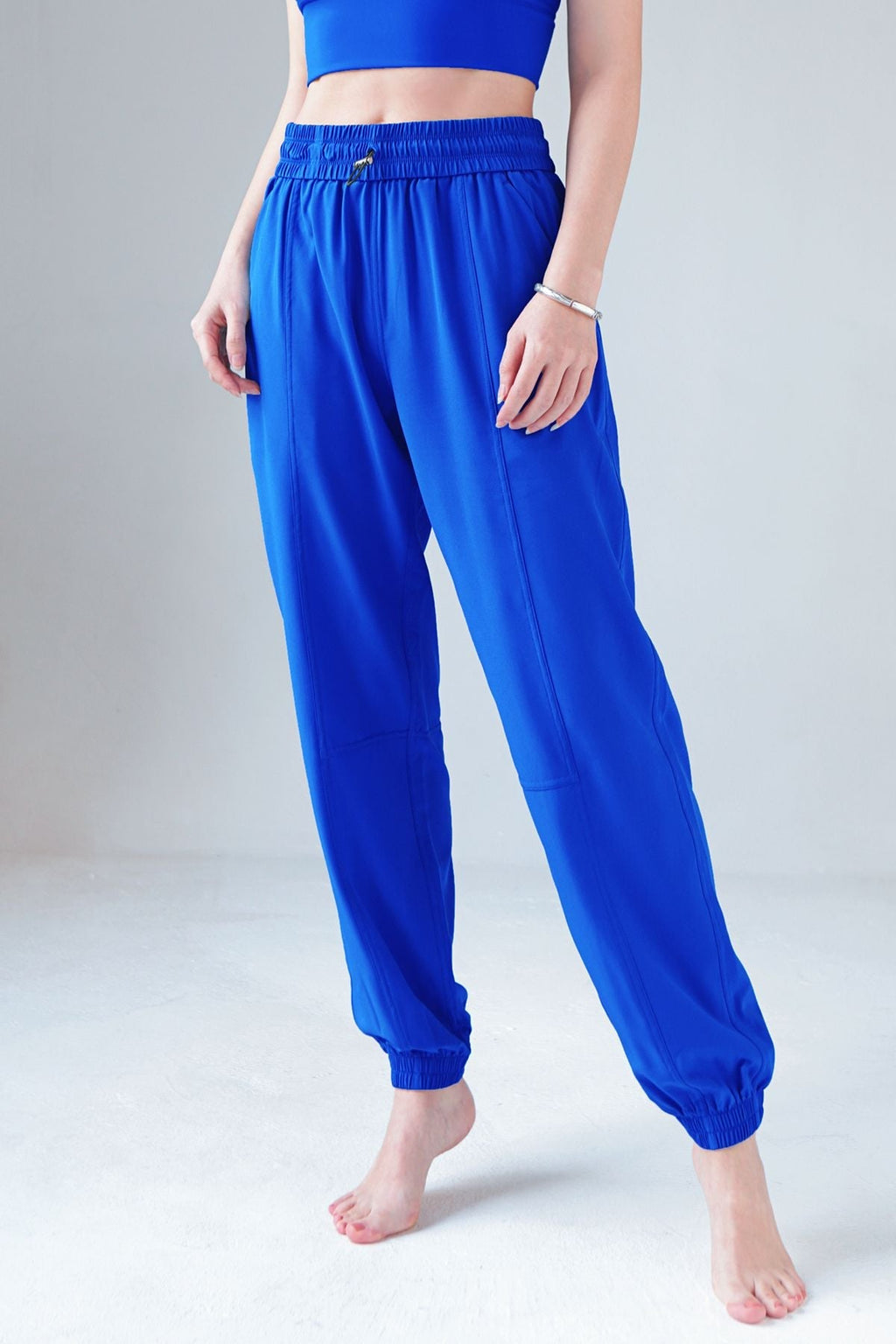 Sweatpant Cinch Bottom