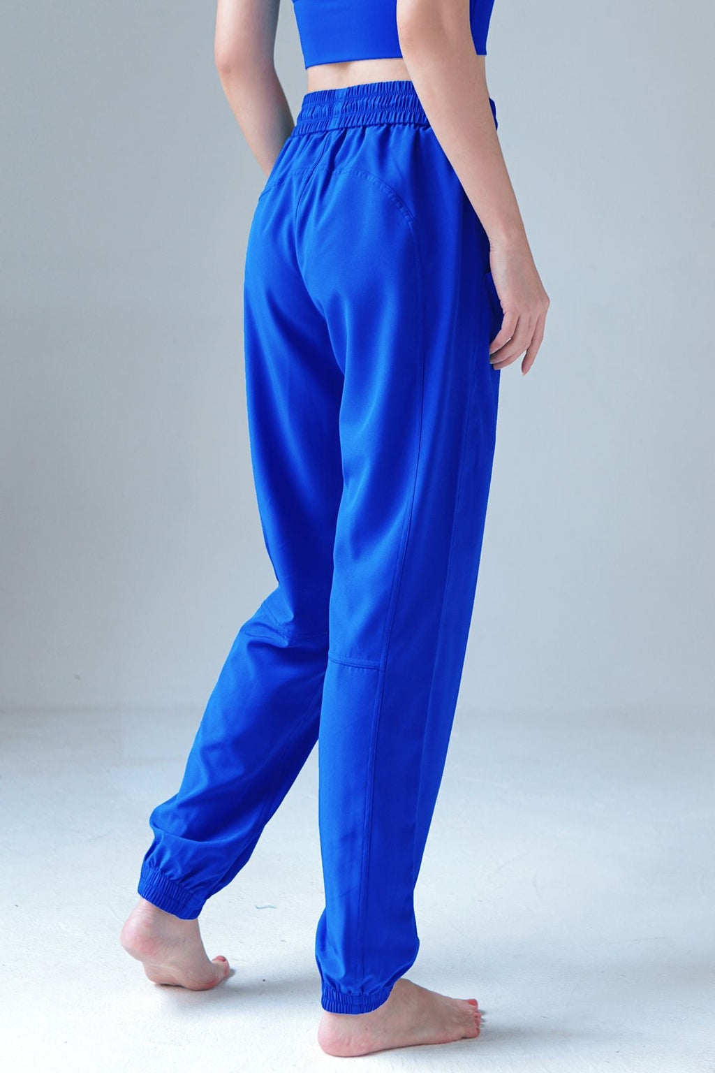 Sweatpant Cinch Bottom