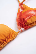 Bikini y pareo degradado naranja
