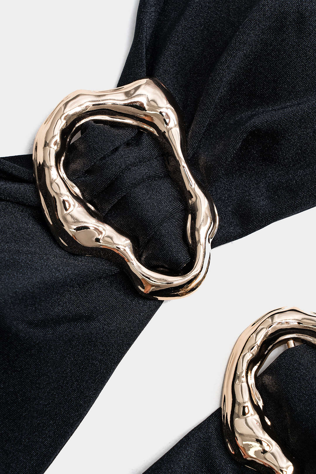 Rosvell Noir Jewel Cut-Out Bañador