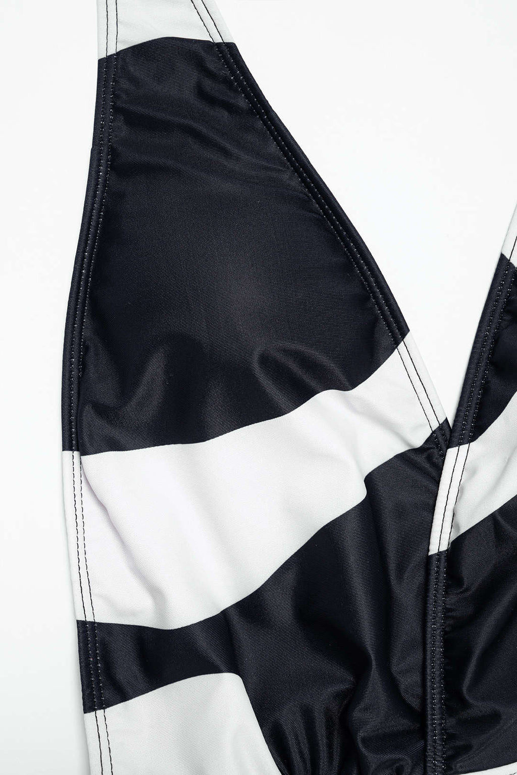 Rosvell Noir Wave Bañador & Pareo Set