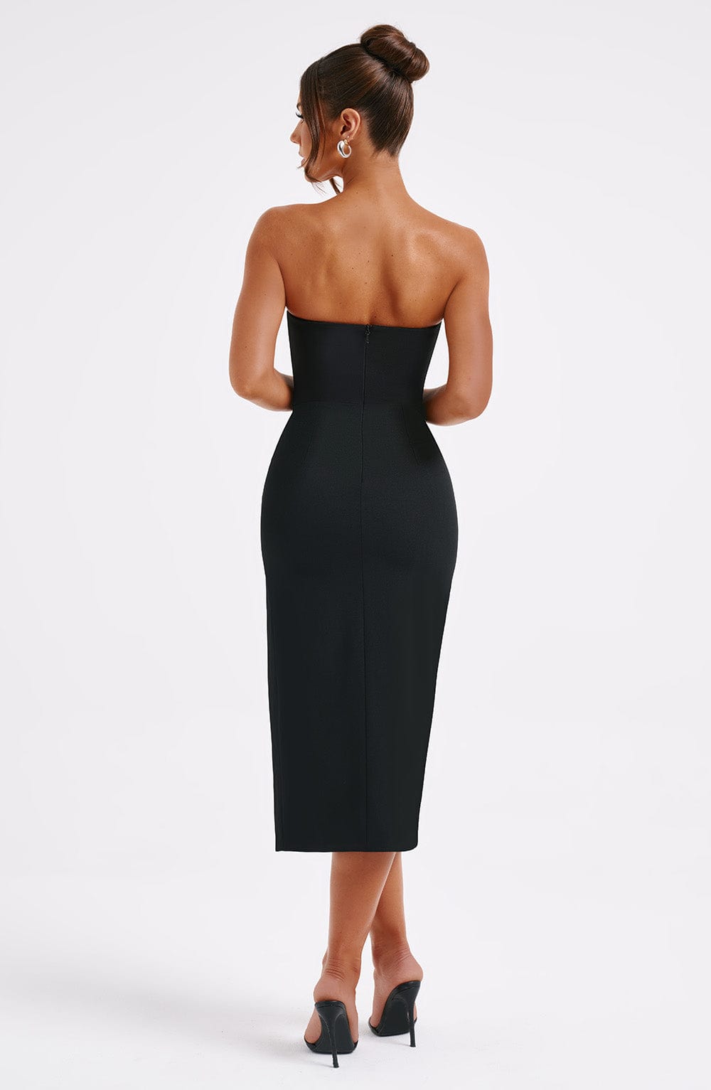 Elegance Noir Midi Elbise